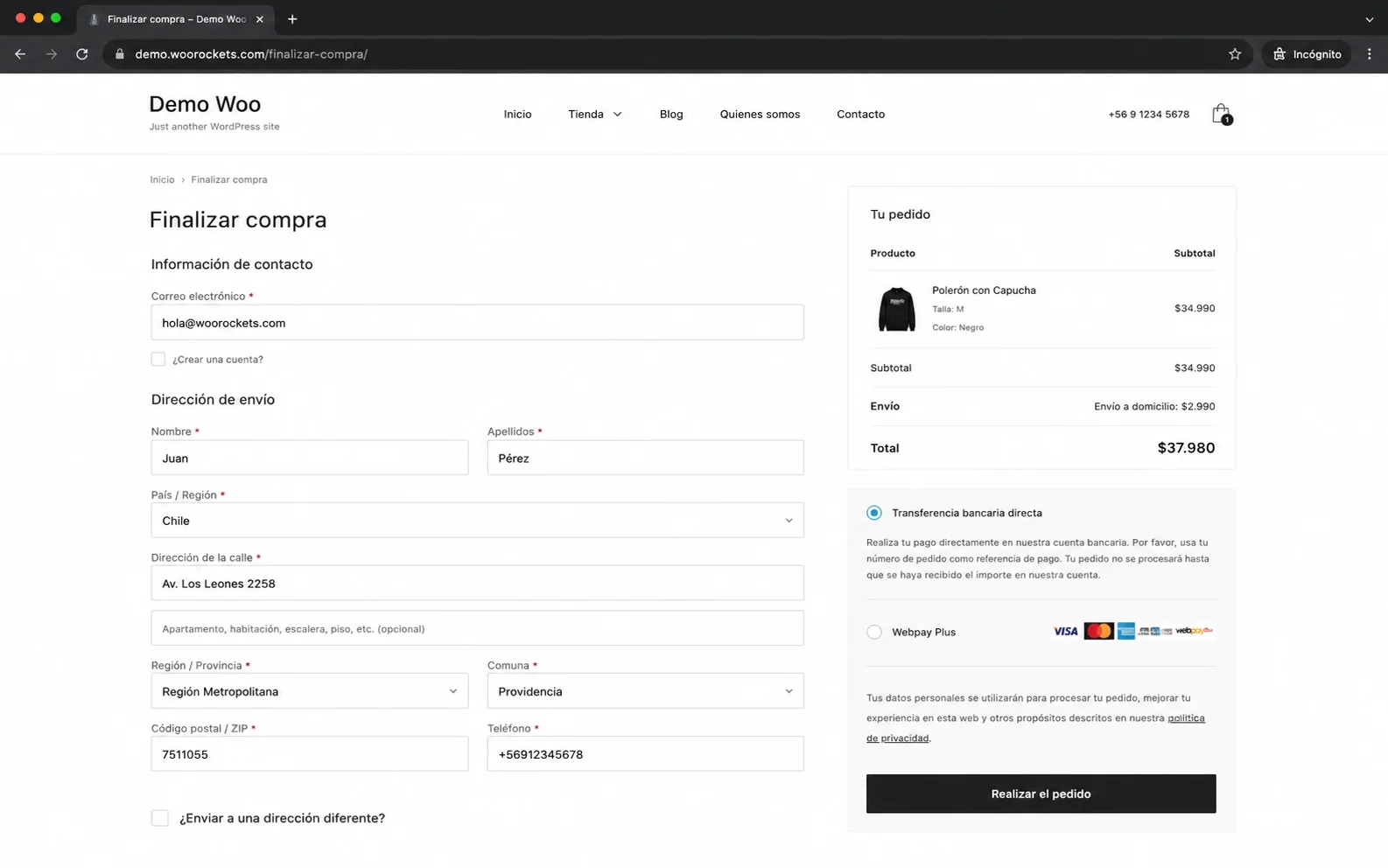 Vista de checkout WooCommerce con datos de facturación, resumen de pedido y total en CLP
